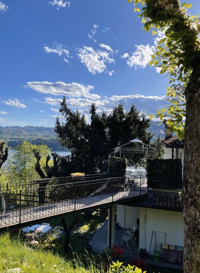 Terrazza Sul Lago Ameno Bagian luar foto