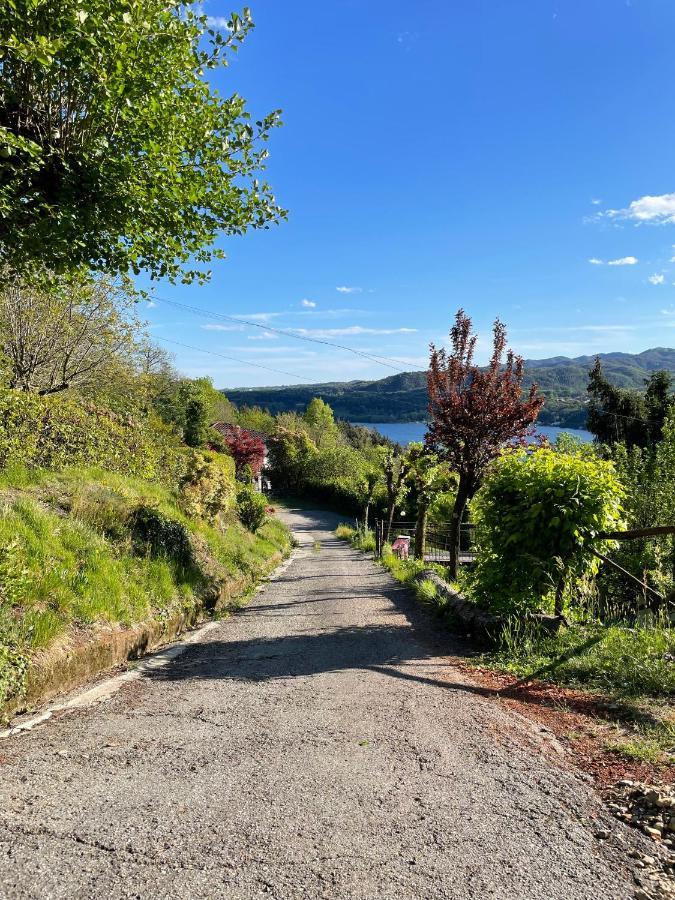Terrazza Sul Lago Ameno Bagian luar foto