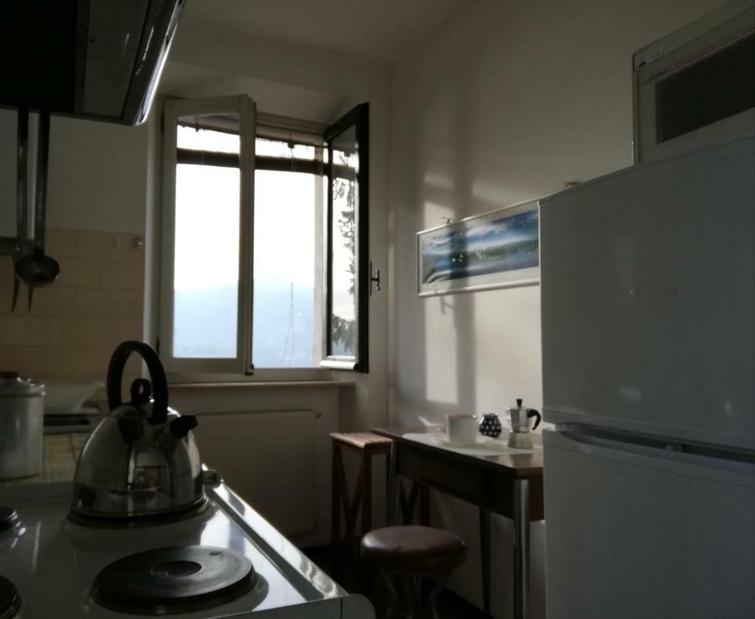 Terrazza Sul Lago Ameno Bagian luar foto