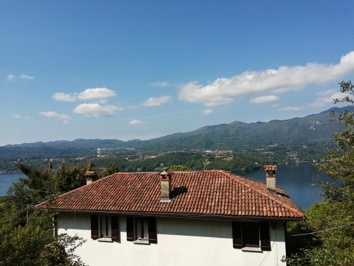 Terrazza Sul Lago Ameno Bagian luar foto